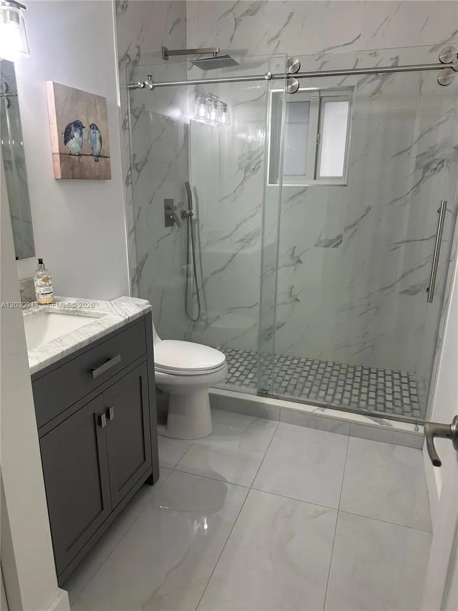 15490 SW 10th St Miami, FL 33194