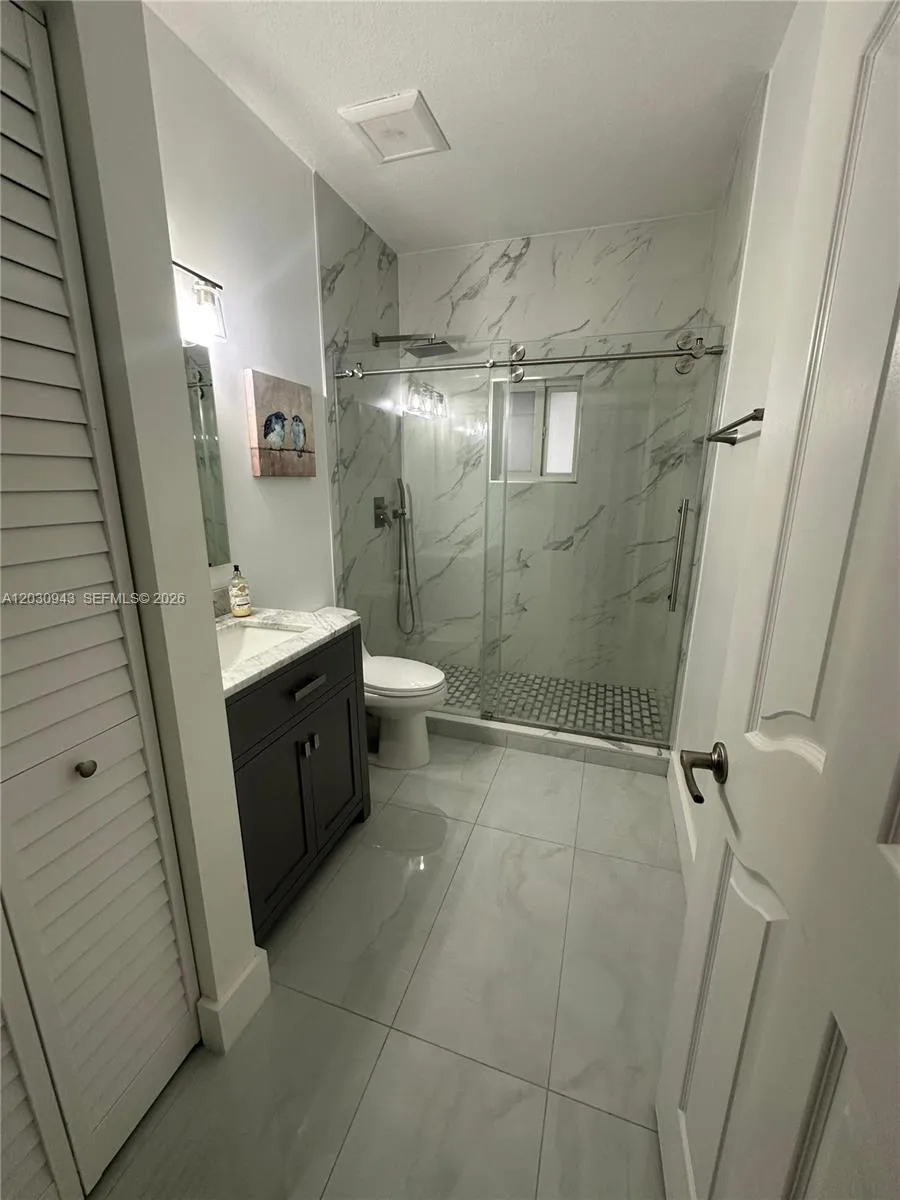15490 SW 10th St Miami, FL 33194
