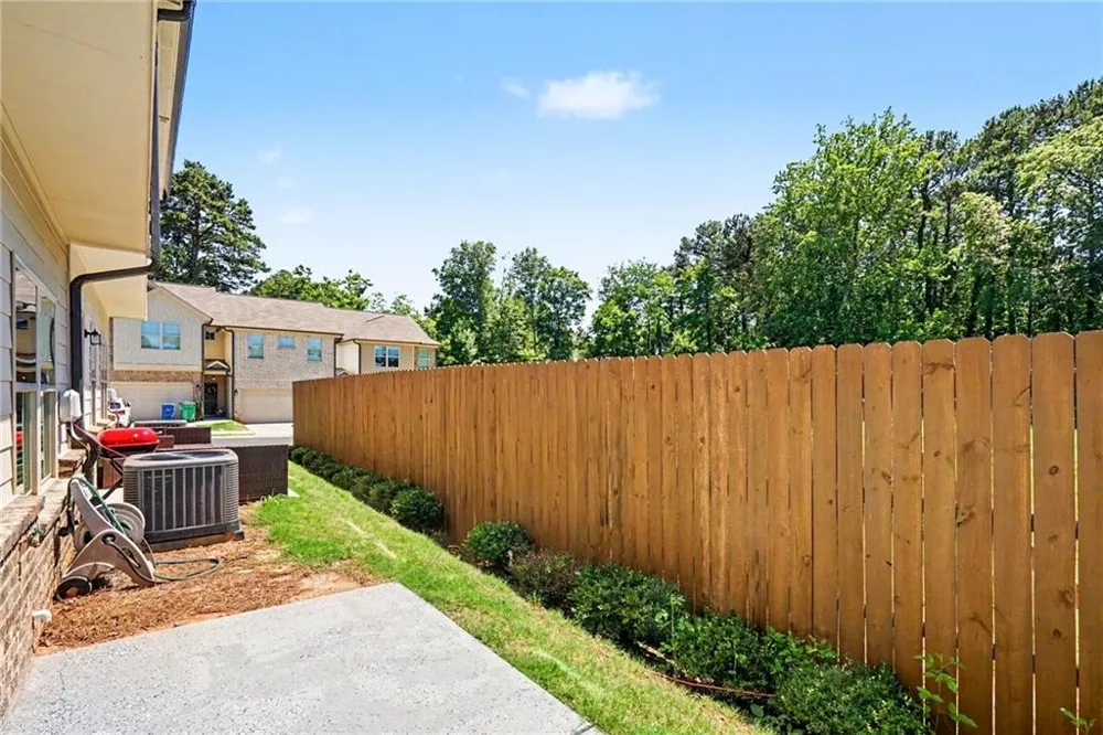 181 Dewey Road Lilburn, GA 30047