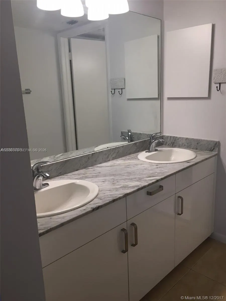 9341 Collins Ave #1006 Surfside, FL 33154