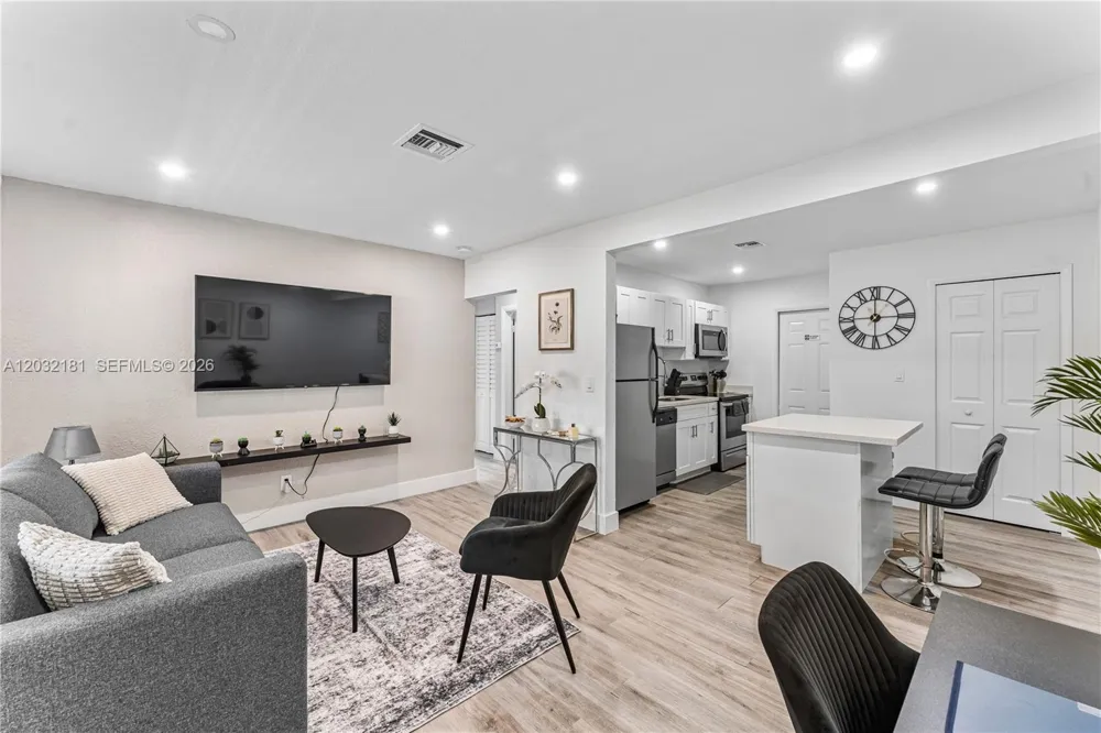 1521 NE 118th Ter #1 Miami, FL 33161