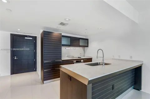 200 Biscayne Boulevard Way #3713