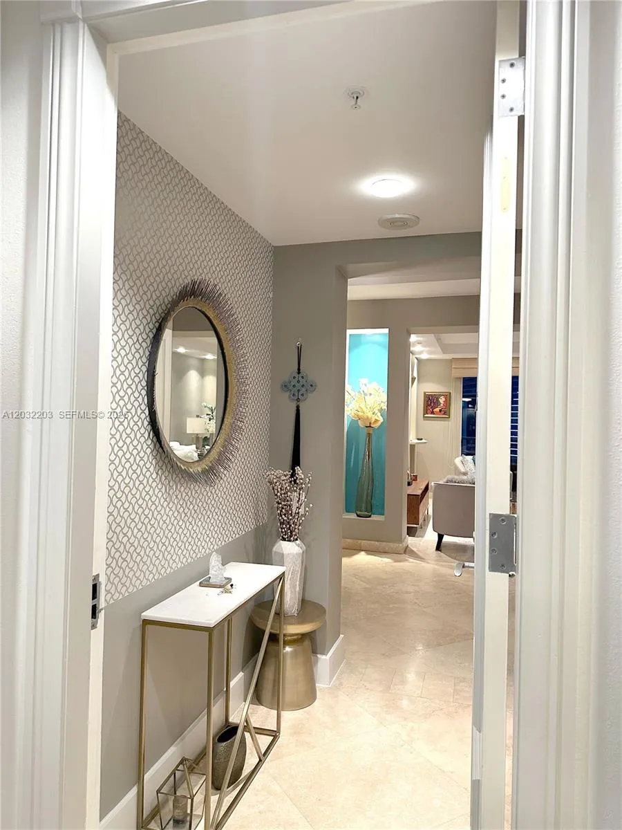 888 Brickell Key Dr #1004 Miami, FL 33131