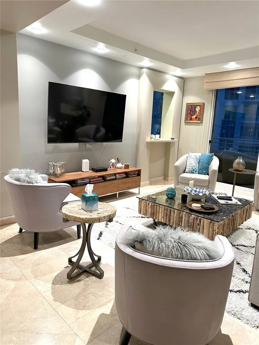 888 Brickell Key Dr #1004 Miami, FL 33131