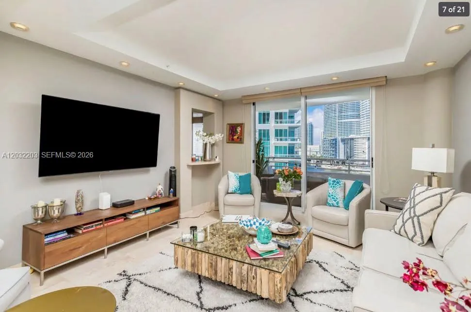 888 Brickell Key Dr #1004 Miami, FL 33131