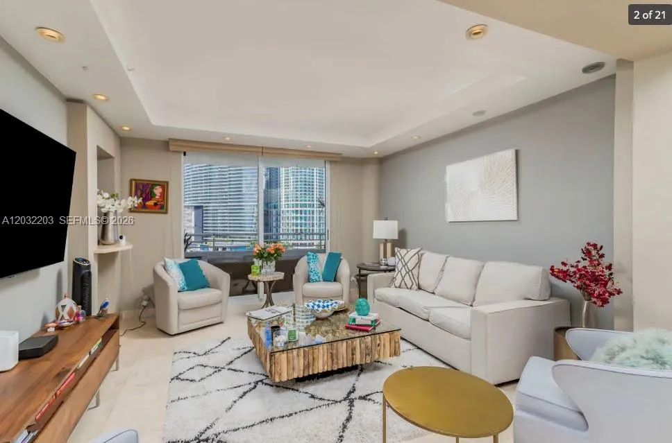 888 Brickell Key Dr #1004 Miami, FL 33131