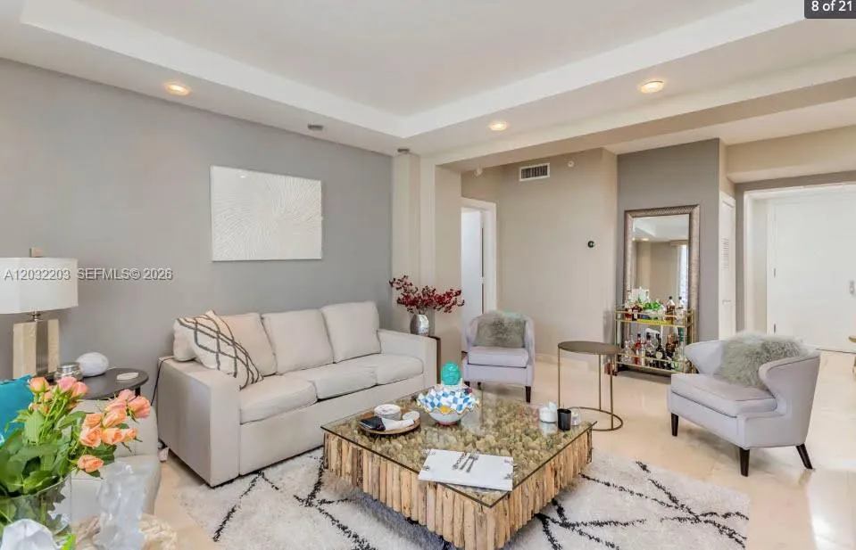 888 Brickell Key Dr #1004 Miami, FL 33131