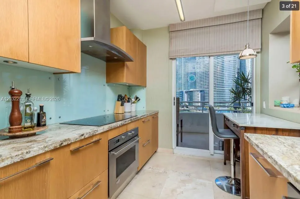 888 Brickell Key Dr #1004 Miami, FL 33131