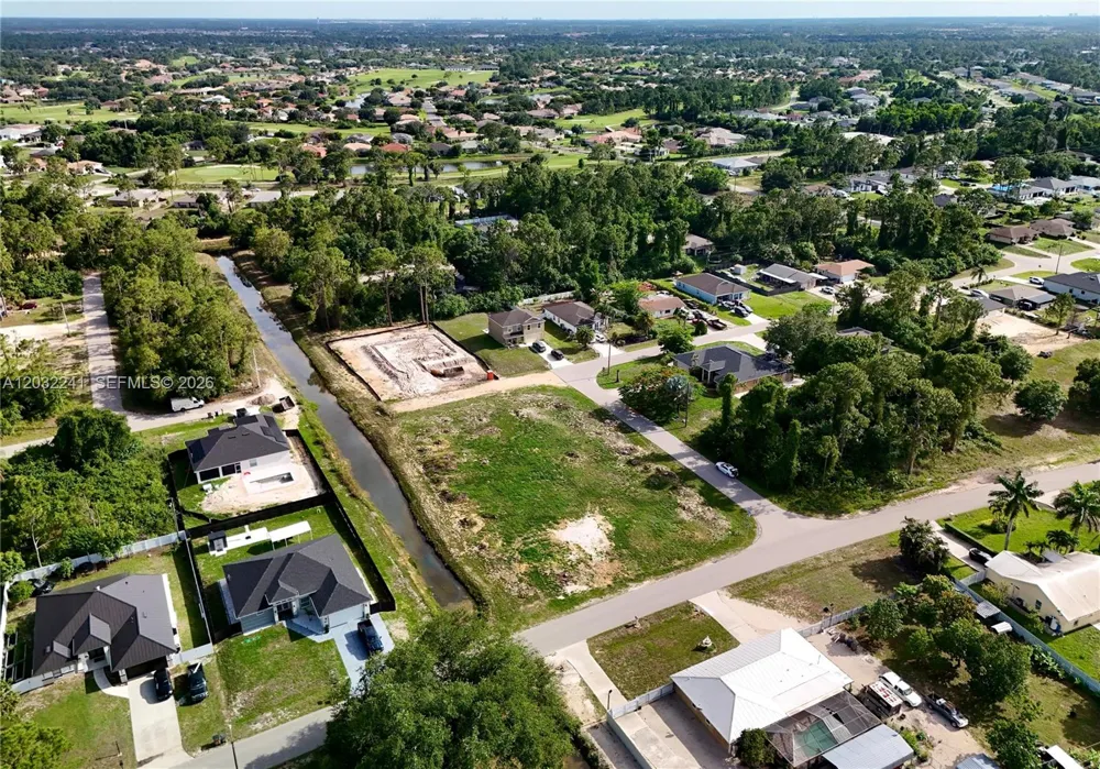 4th St W Lehigh Acres, FL 33971