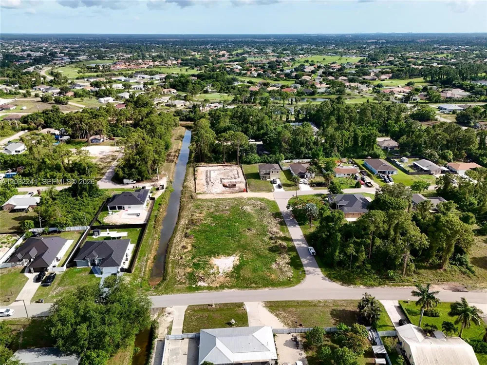 4th St W Lehigh Acres, FL 33971