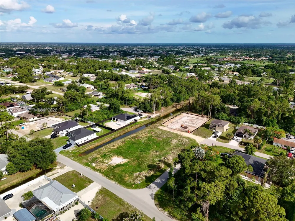 4th St W Lehigh Acres, FL 33971