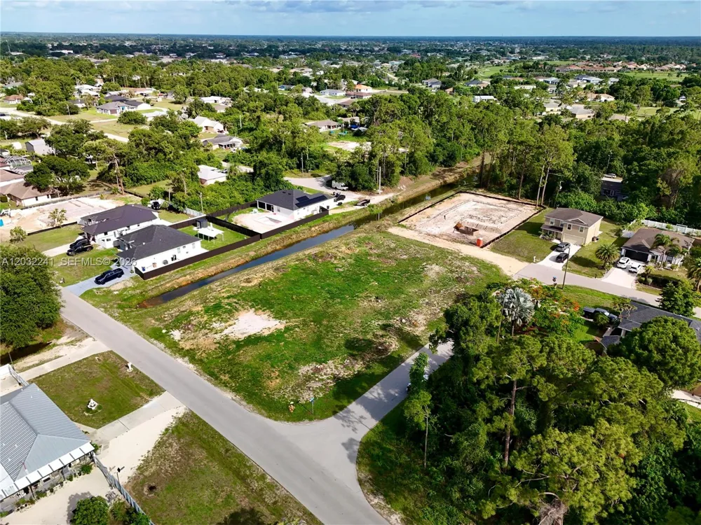 4th St W Lehigh Acres, FL 33971