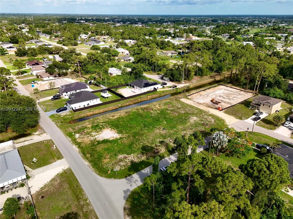 4th St W Lehigh Acres, FL 33971
