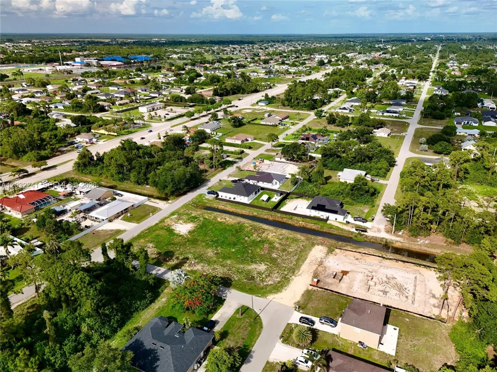 4th St W Lehigh Acres, FL 33971