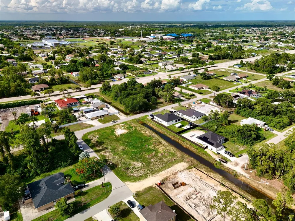 4th St W Lehigh Acres, FL 33971