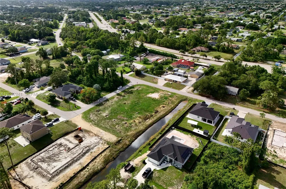 4th St W Lehigh Acres, FL 33971