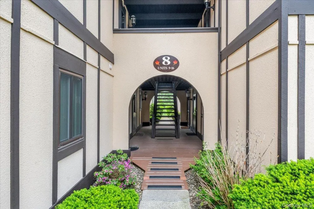 8 Loudon Drive #13 Fishkill, NY 12524