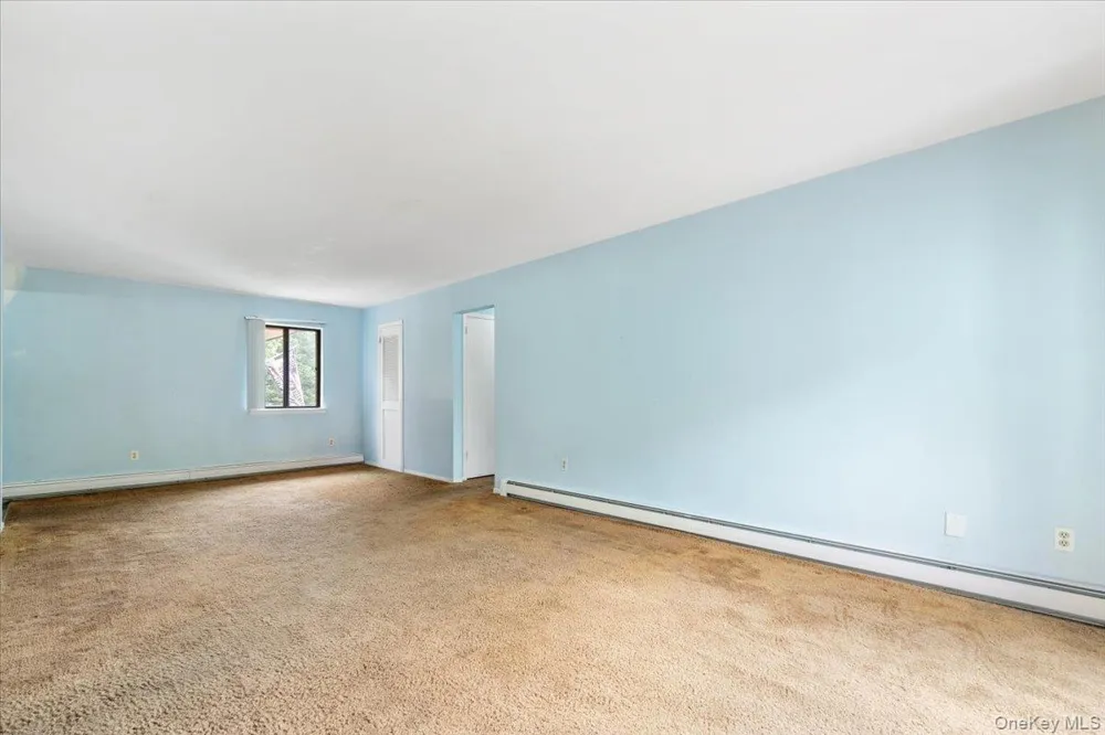 8 Loudon Drive #13 Fishkill, NY 12524