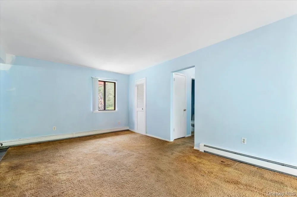 8 Loudon Drive #13 Fishkill, NY 12524