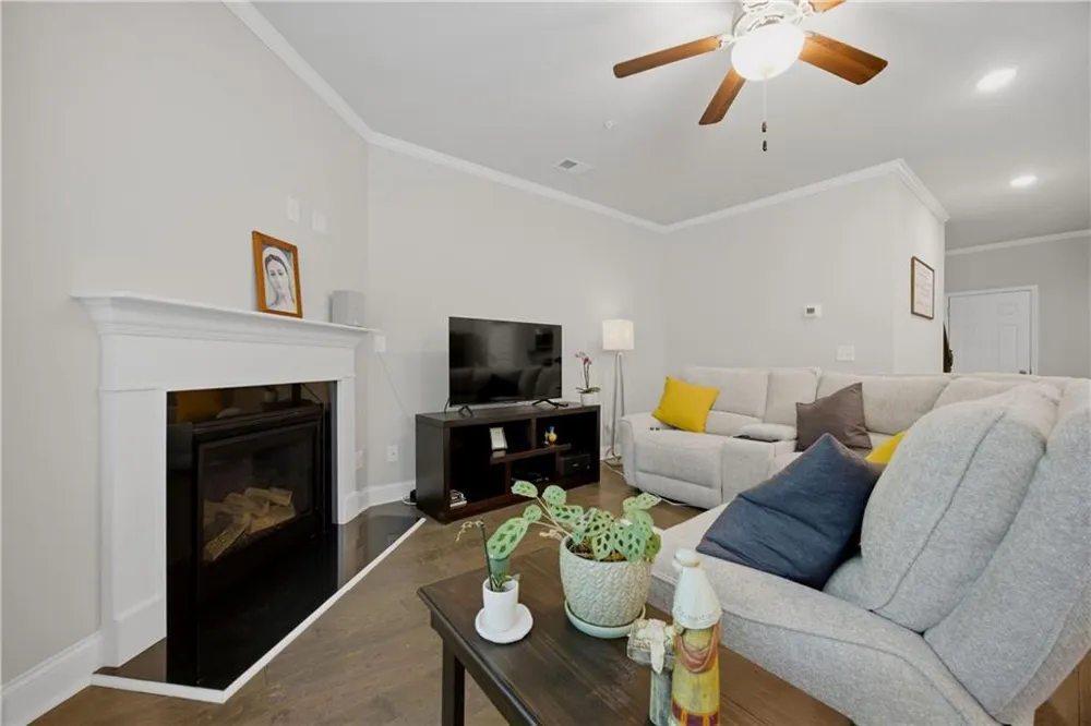 219 Yellowwood Way Woodstock, GA 30188