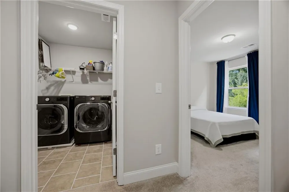 219 Yellowwood Way Woodstock, GA 30188