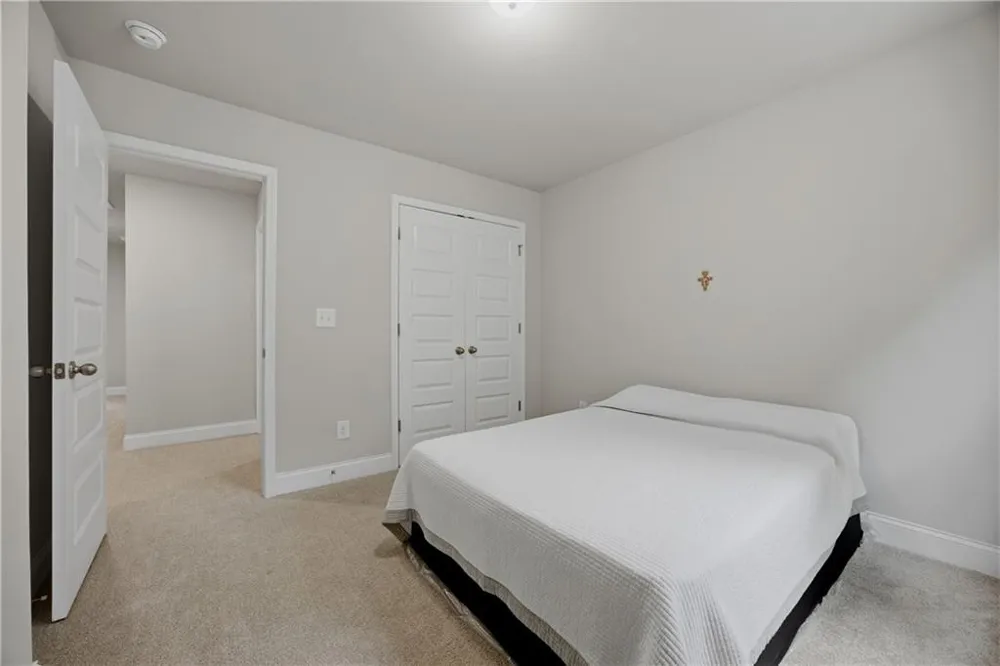 219 Yellowwood Way Woodstock, GA 30188