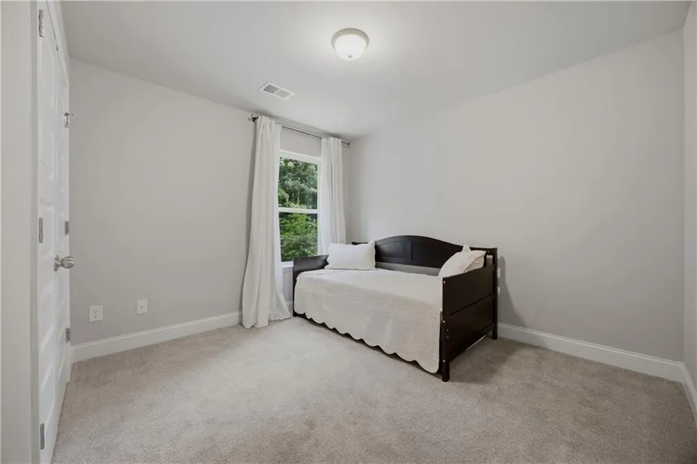 219 Yellowwood Way Woodstock, GA 30188