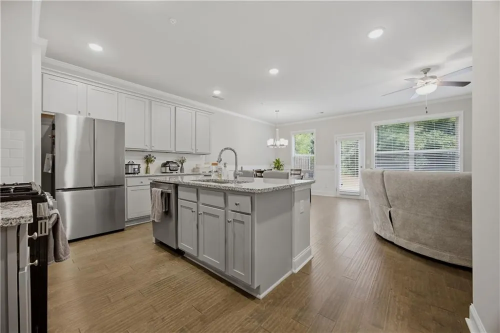 219 Yellowwood Way Woodstock, GA 30188