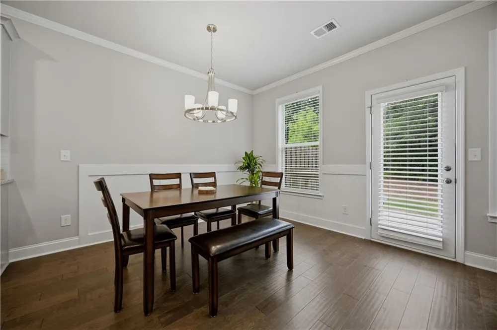 219 Yellowwood Way Woodstock, GA 30188