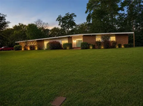 437 Orchard Lane