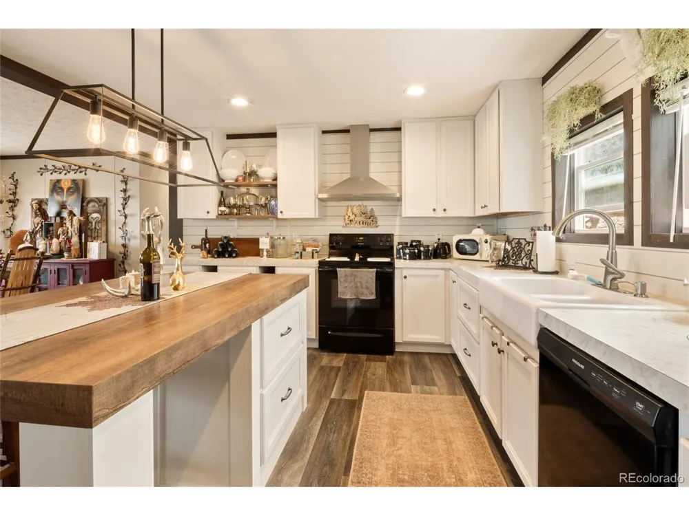 4247 Serene Way Crestone, CO 81131