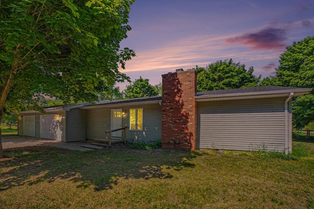 8220 E Upham Drive Chippewa Township, MI 48858