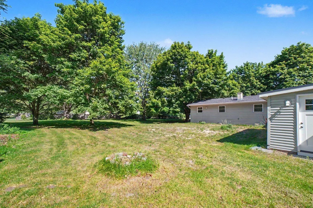 8220 E Upham Drive Chippewa Township, MI 48858