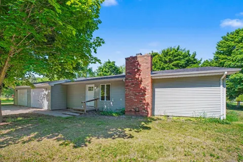 8220 E Upham Drive