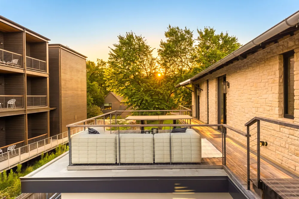 2309 S 4th Street Austin, TX 78704