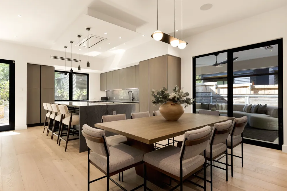 2309 S 4th Street Austin, TX 78704