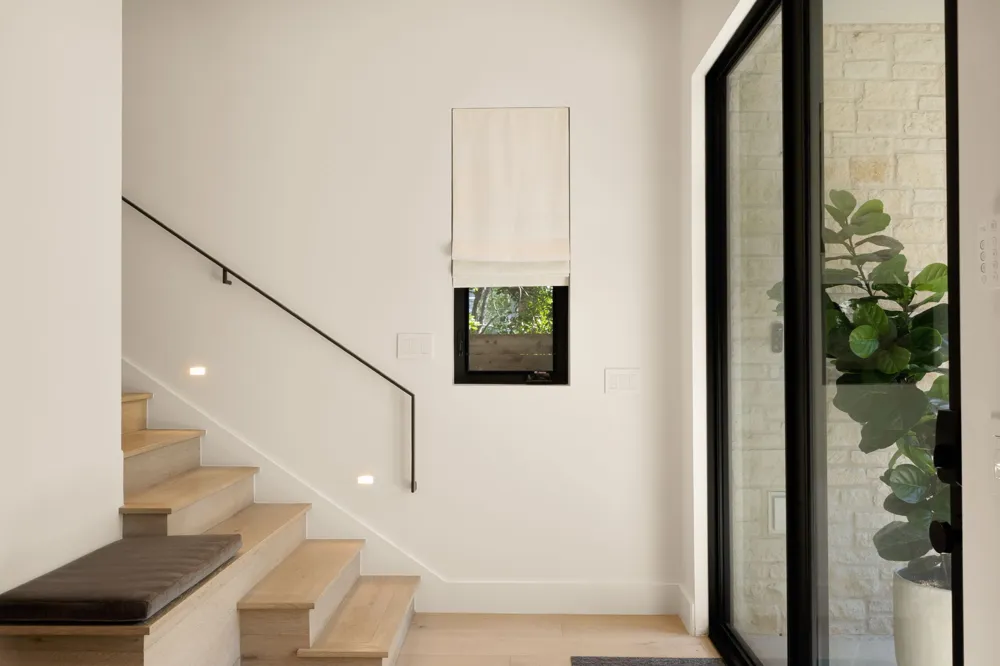 2309 S 4th Street Austin, TX 78704