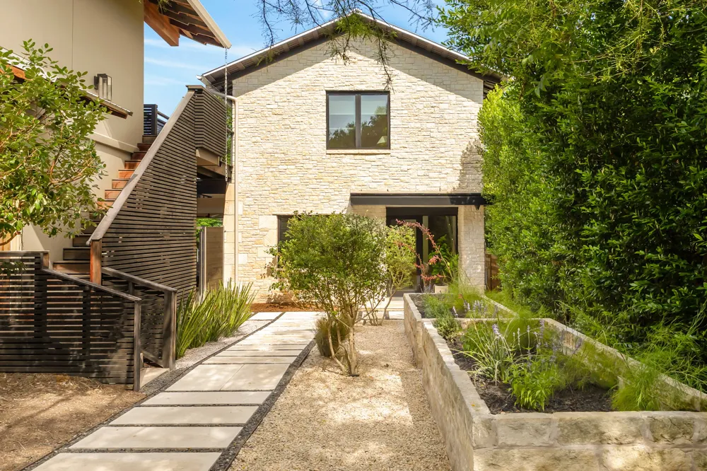 2309 S 4th Street Austin, TX 78704