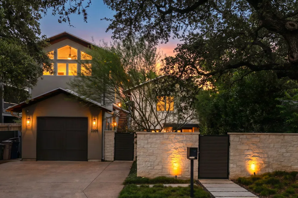 2309 S 4th Street Austin, TX 78704