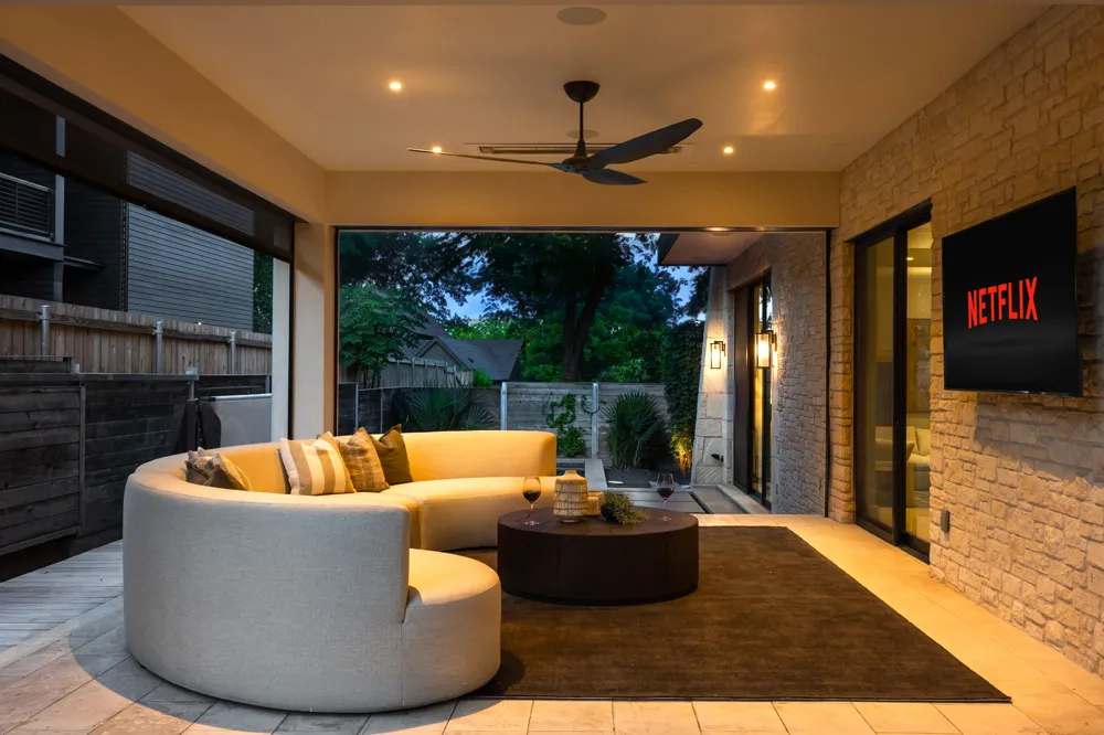 2309 S 4th Street Austin, TX 78704