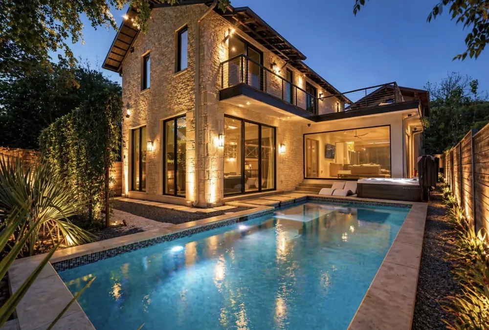 2309 S 4th Street Austin, TX 78704