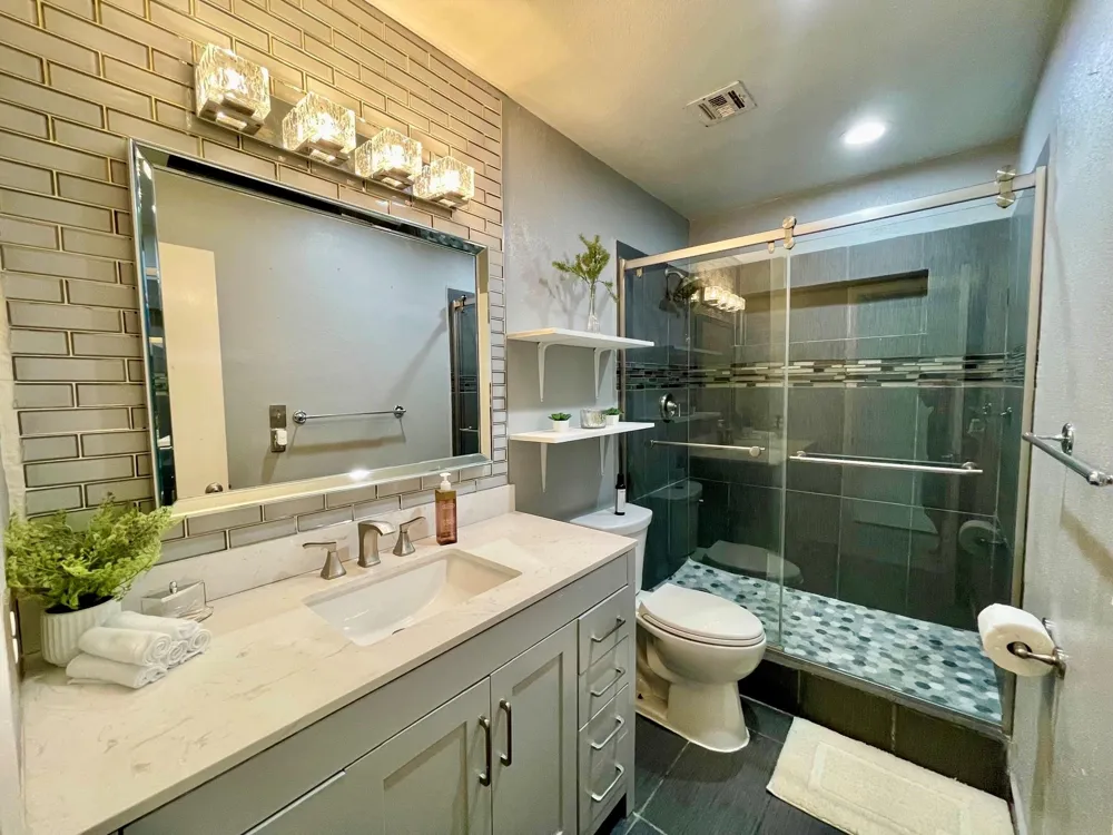 12223 Frazier River Houston, TX 77050