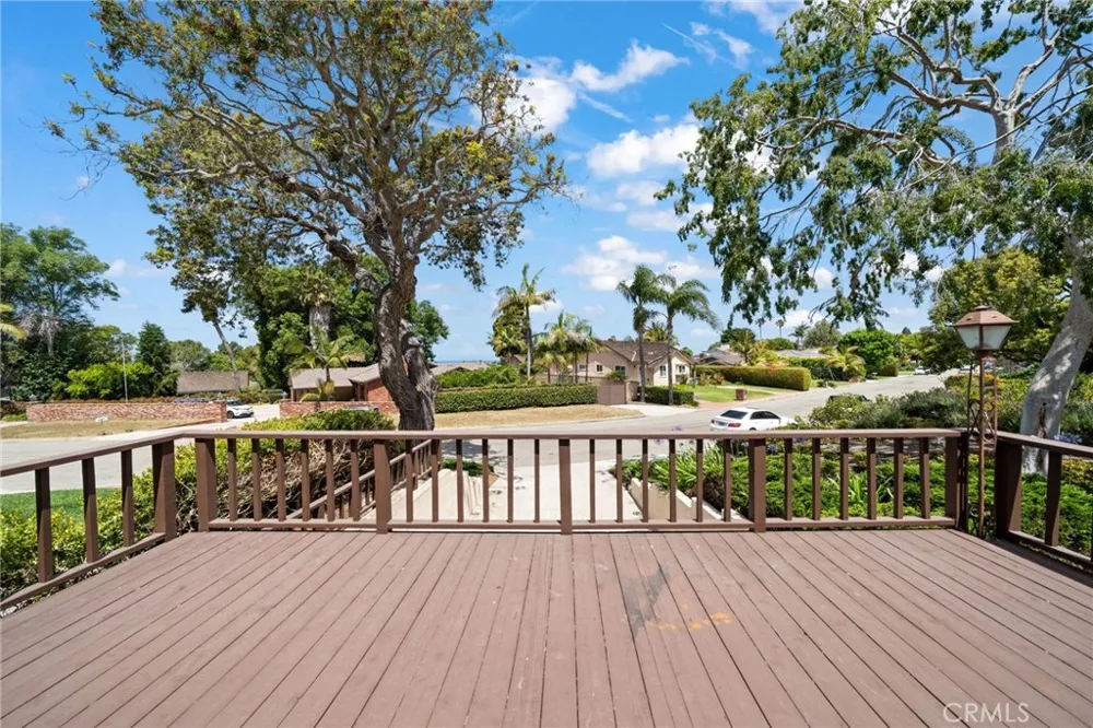 2888 Via De La Guerra Palos Verdes Estates, CA 90274