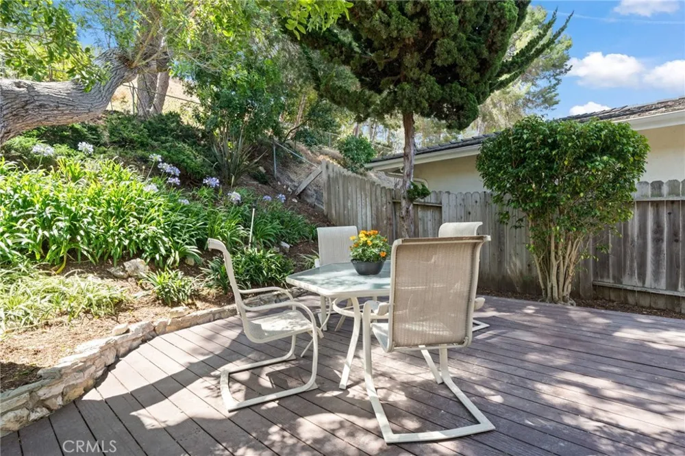 2888 Via De La Guerra Palos Verdes Estates, CA 90274