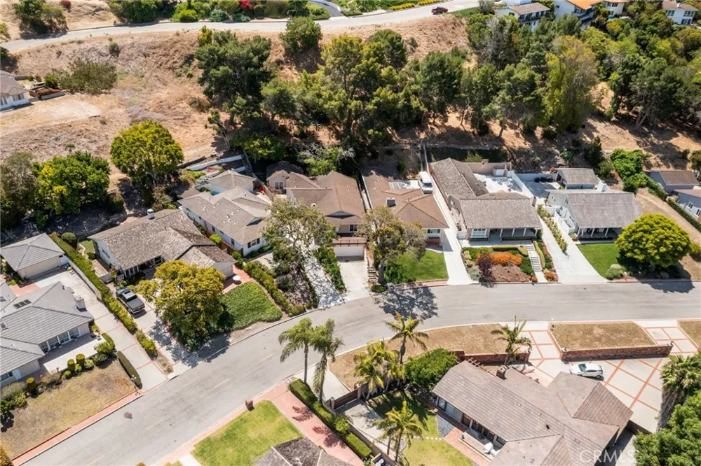 2888 Via De La Guerra Palos Verdes Estates, CA 90274