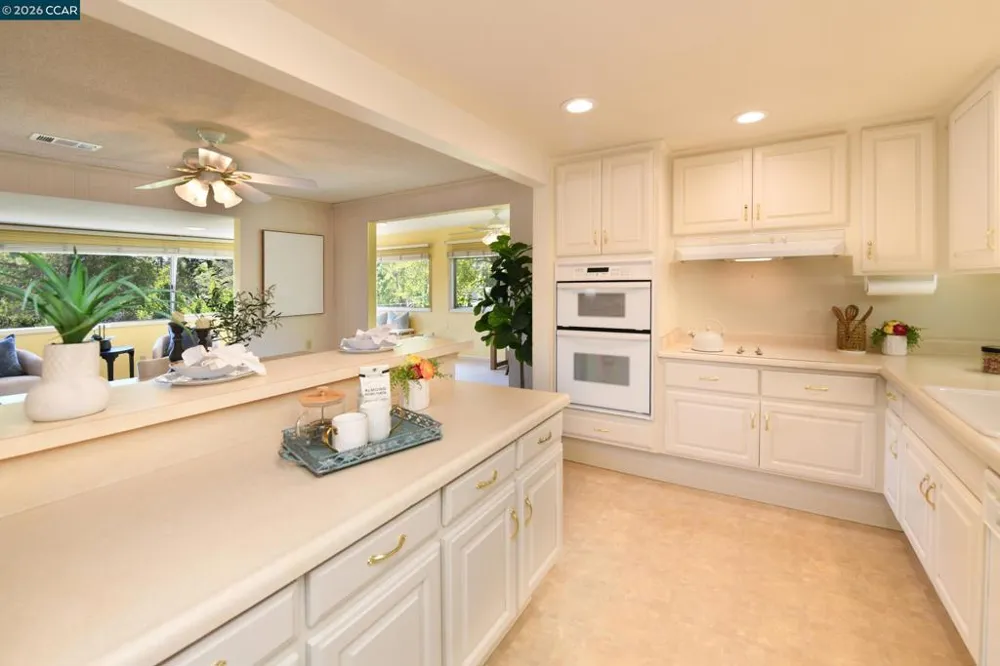 3349 Golden Rain Rd #15 Walnut Creek, CA 94595