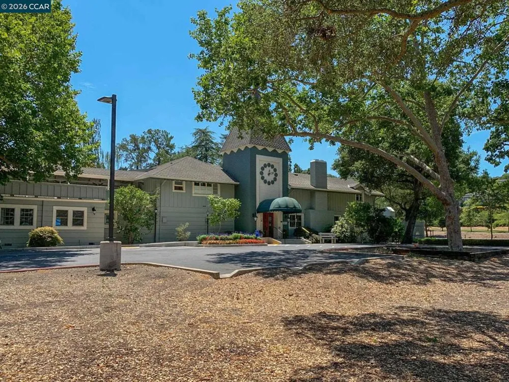 3349 Golden Rain Rd #15 Walnut Creek, CA 94595