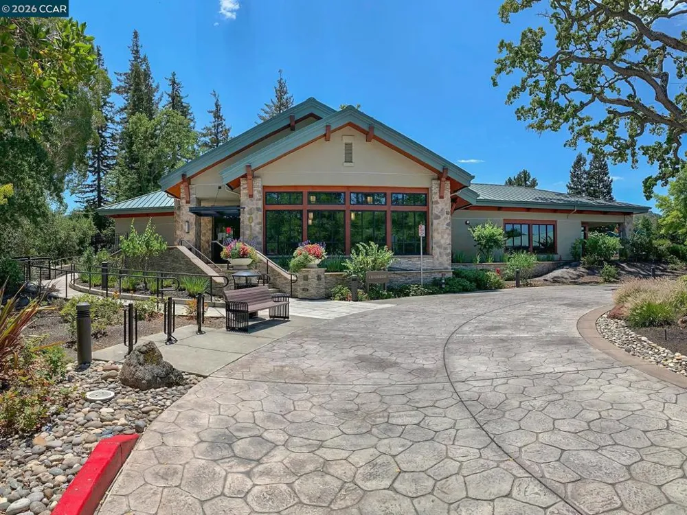 3349 Golden Rain Rd #15 Walnut Creek, CA 94595