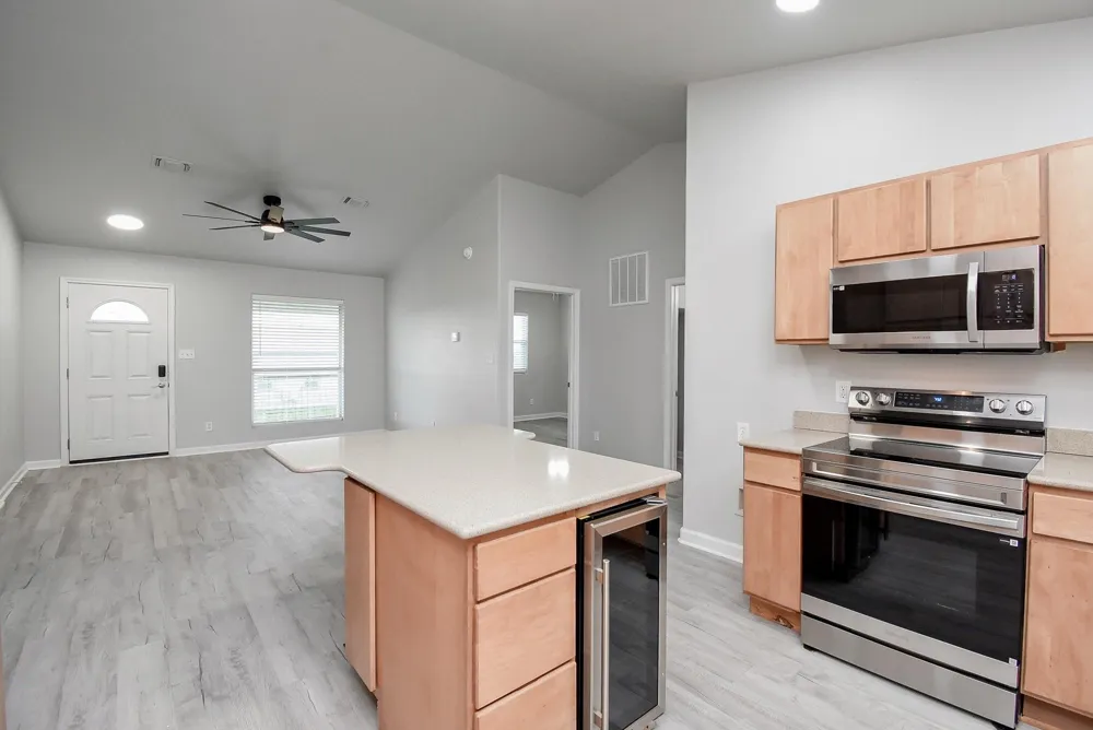 90 Bluefish Palacios, TX 77465