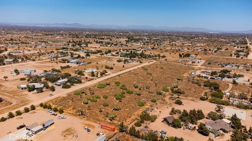 Elsinore Phelan, CA 92371